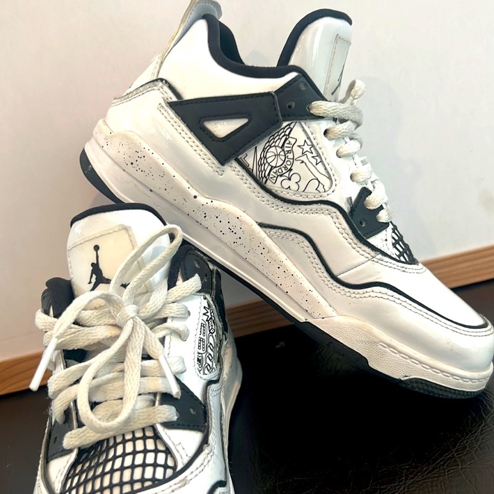 Jordan’s 2Y US, athletic shoes